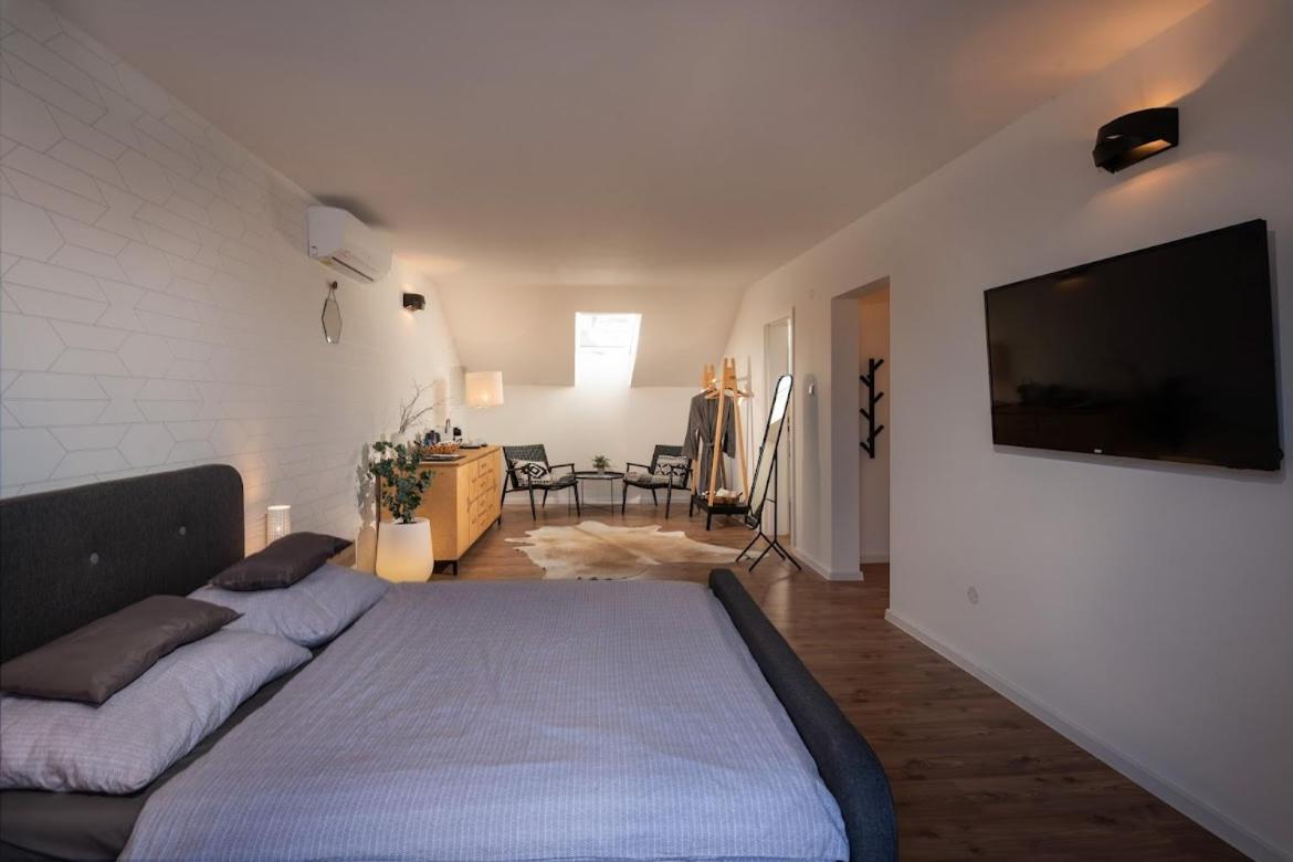 Apartman Pod Vezou 2 Banska Bystrica Ngoại thất bức ảnh